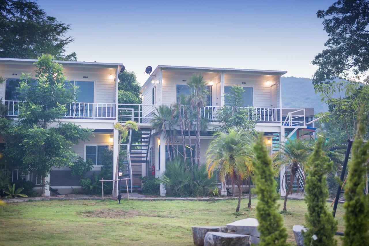 Tharapana Khaoyai Resort Му-Си Экстерьер фото